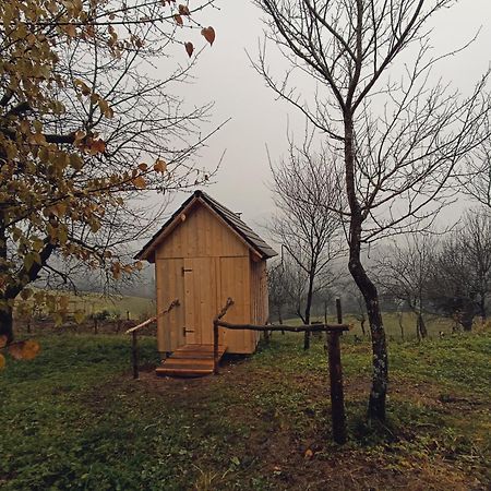 Kmetija Pecnik Apartamento Prevalje Exterior foto