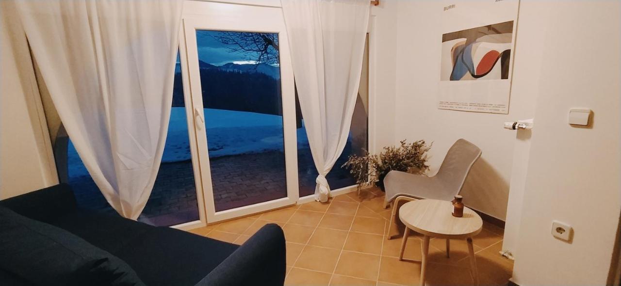 Kmetija Pecnik Apartamento Prevalje Exterior foto