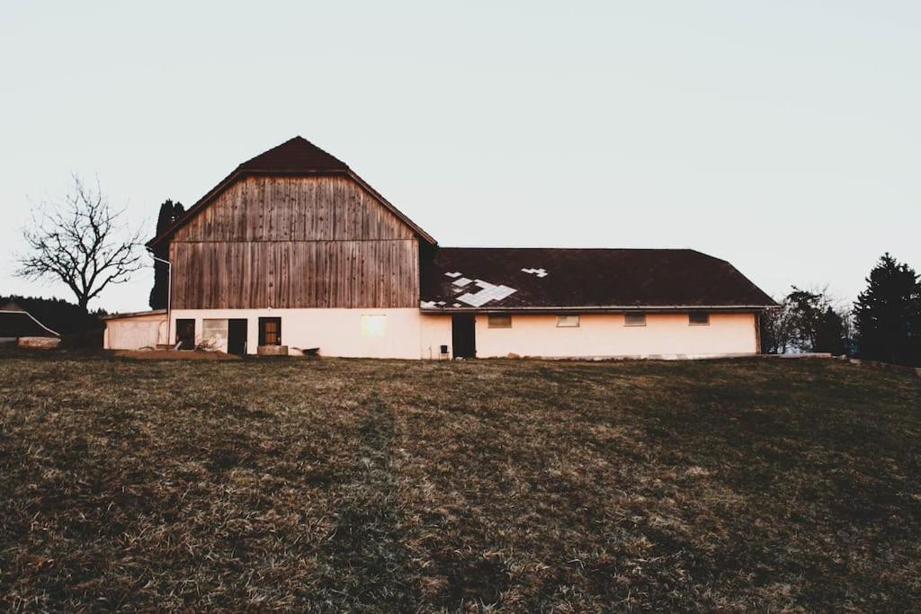 Kmetija Pecnik Apartamento Prevalje Exterior foto